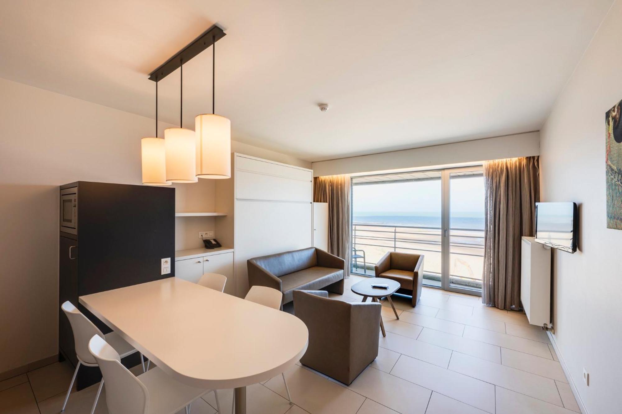Vayamundo Oostende ภายนอก รูปภาพ